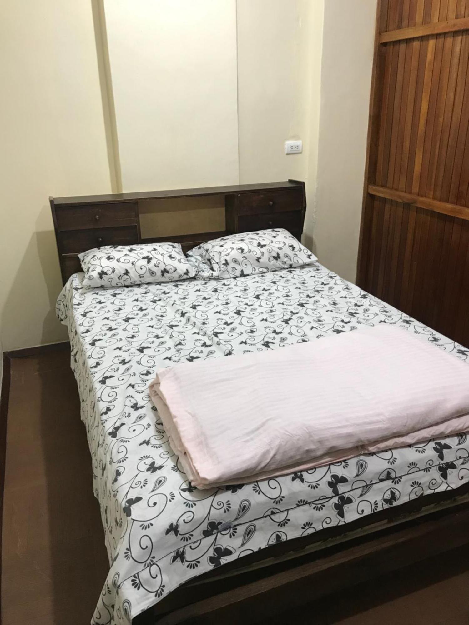 Albergue Camry Backpackers佳美背包客旅馆 กูเอ็งกา ภายนอก รูปภาพ