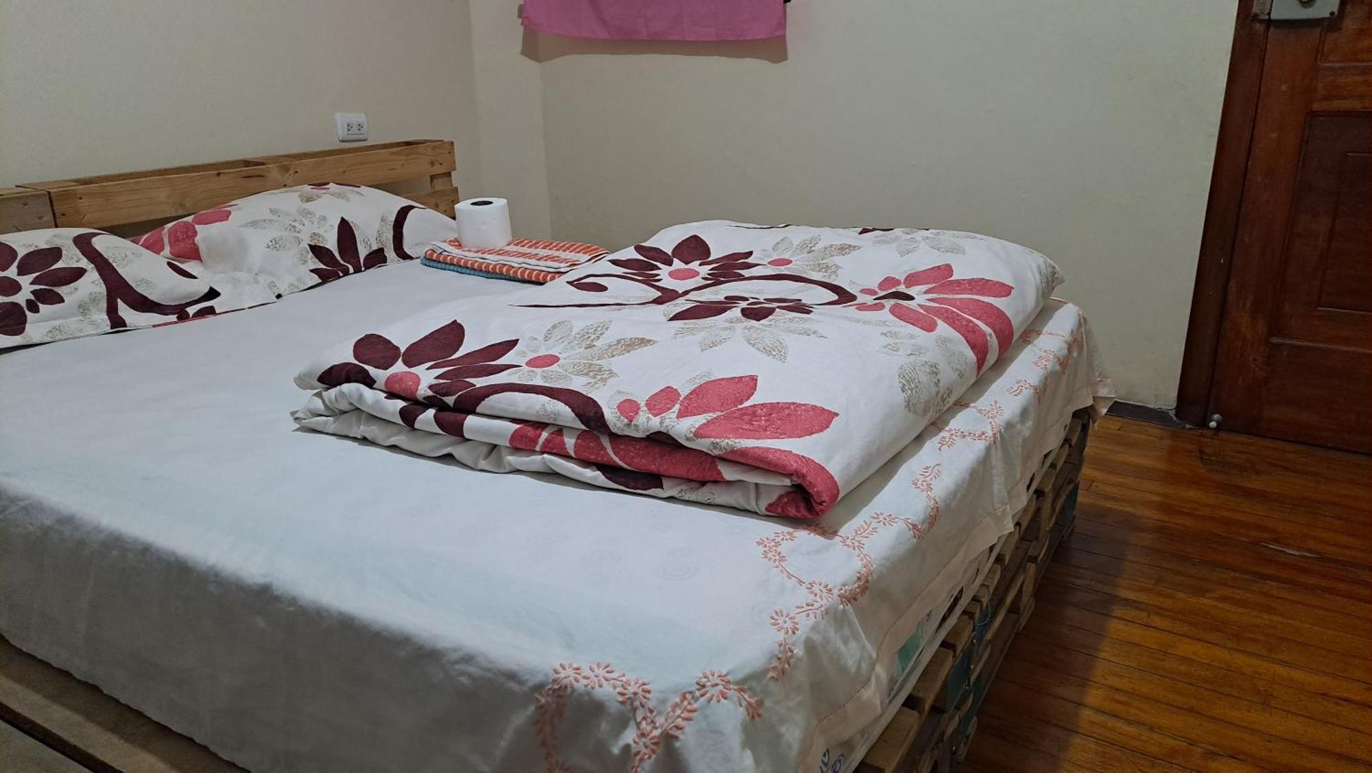 Albergue Camry Backpackers佳美背包客旅馆 กูเอ็งกา ภายนอก รูปภาพ